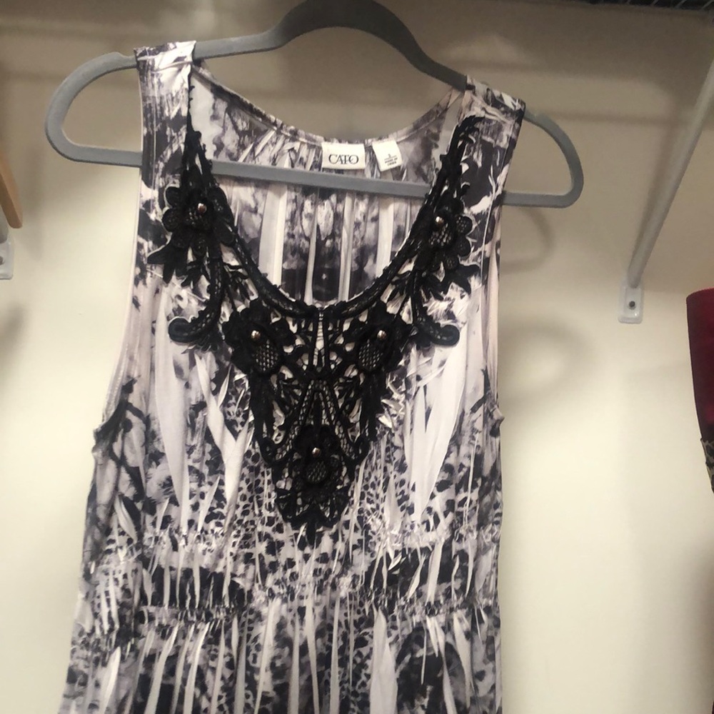 Sleeveless knee length dress